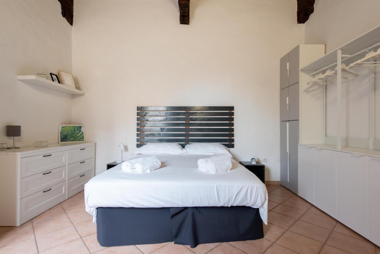 2 Rooms Next To A Market And Piazza Santa Croce - Homeunity Florencia Exterior foto