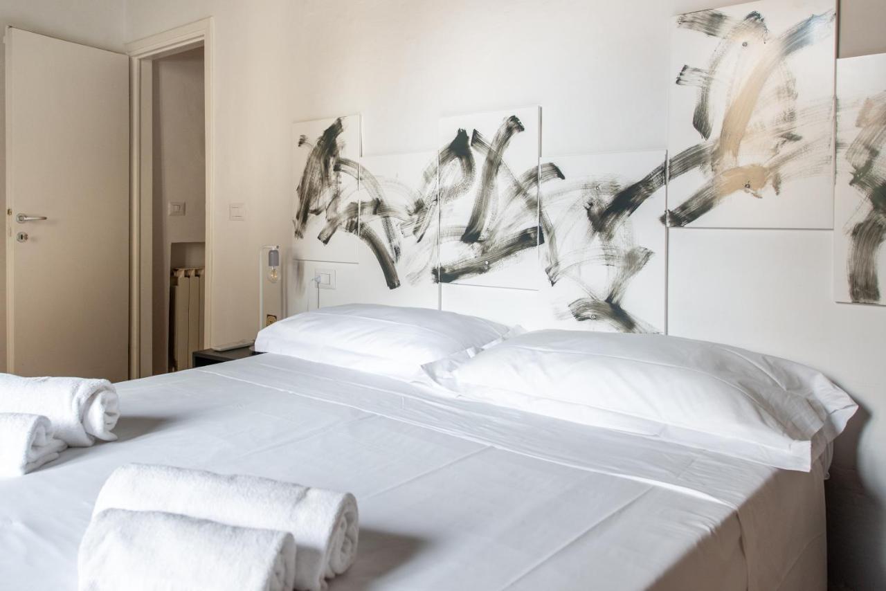 2 Rooms Next To A Market And Piazza Santa Croce - Homeunity Florencia Exterior foto