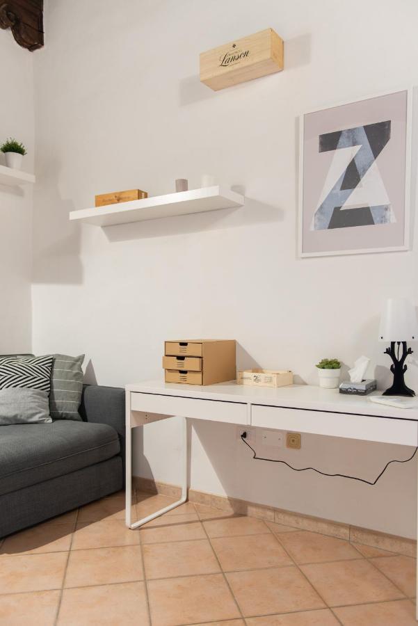 2 Rooms Next To A Market And Piazza Santa Croce - Homeunity Florencia Exterior foto